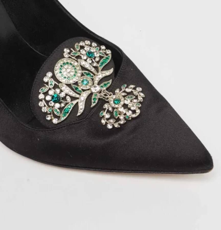 Manolo Blahnik Pre-owned Satin heels Black Dames