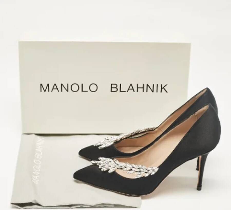 Manolo Blahnik Pre-owned Satin heels Black Dames