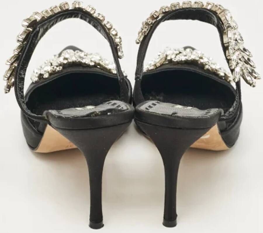 Manolo Blahnik Pre-owned Satin heels Black Dames