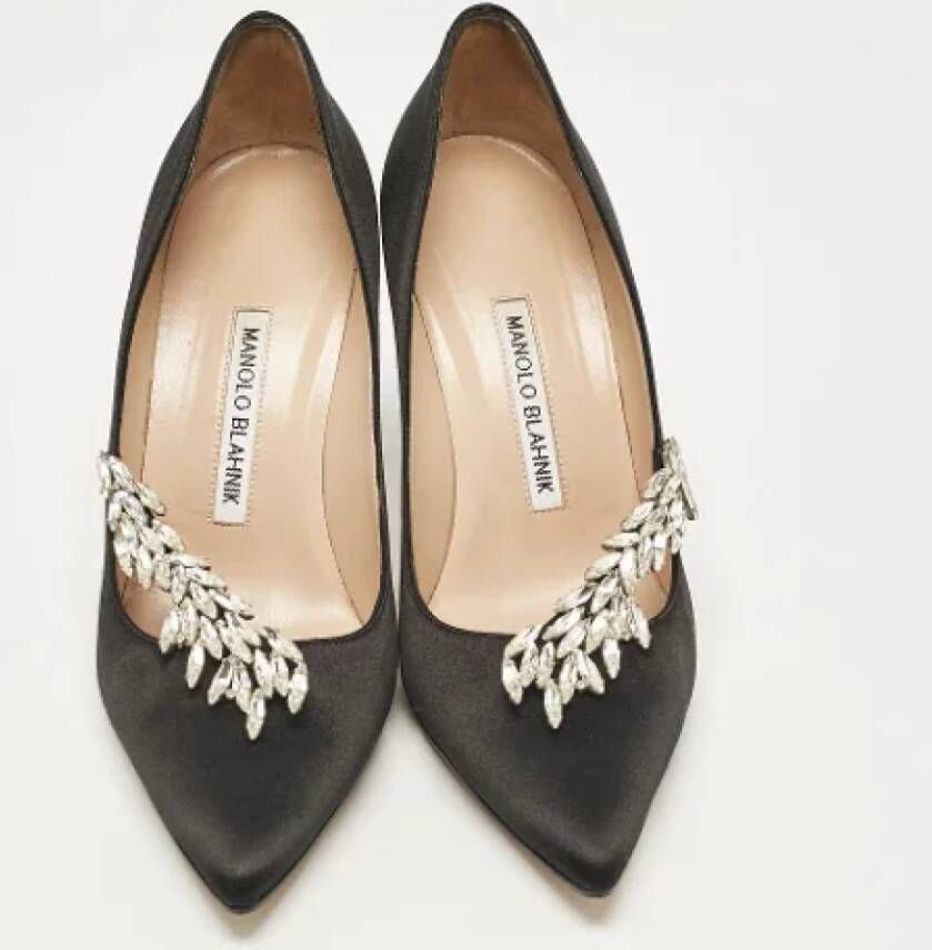 Manolo Blahnik Pre-owned Satin heels Black Dames