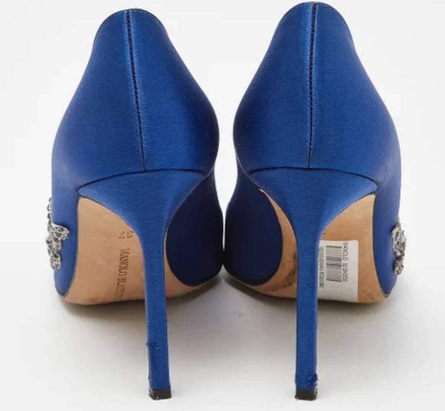 Manolo Blahnik Pre-owned Satin heels Blue Dames