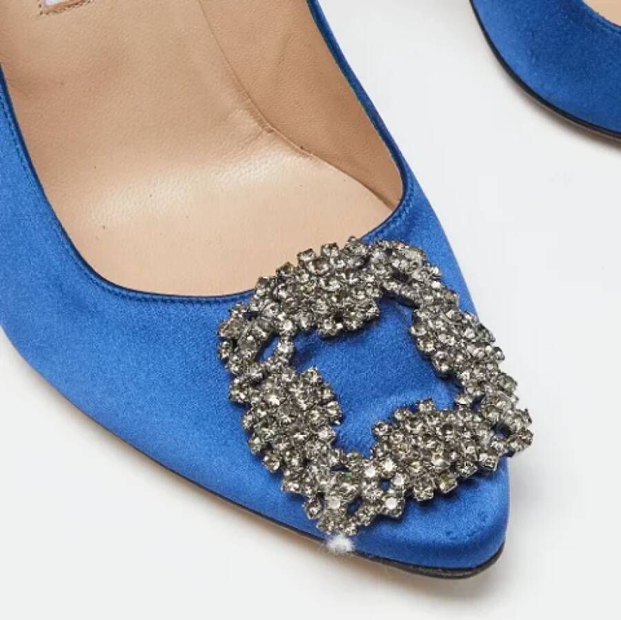 Manolo Blahnik Pre-owned Satin heels Blue Dames