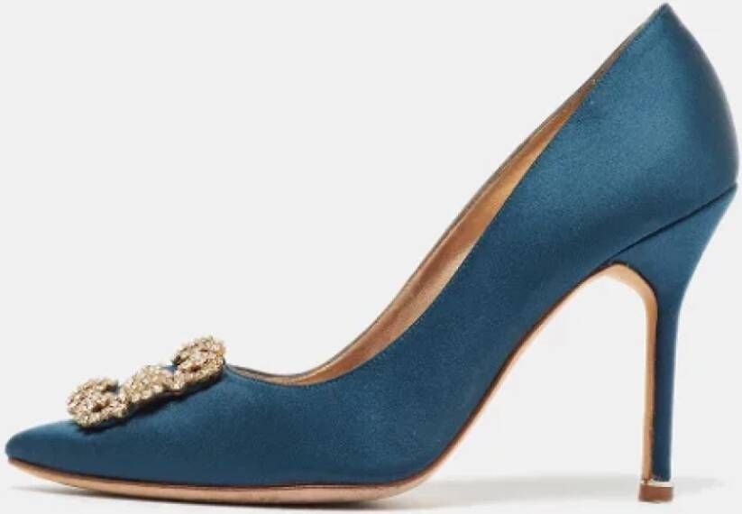 Manolo Blahnik Pre-owned Satin heels Blue Dames