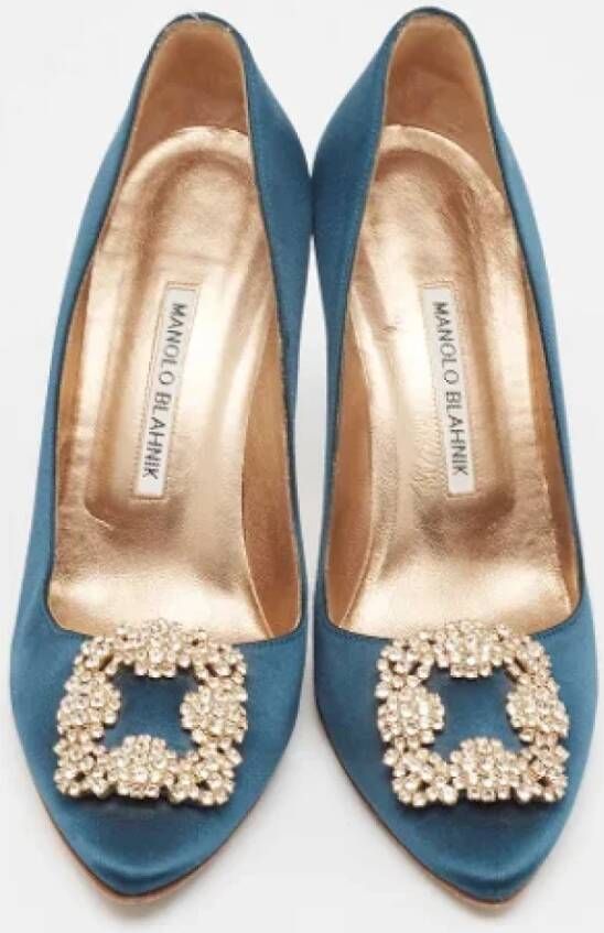 Manolo Blahnik Pre-owned Satin heels Blue Dames