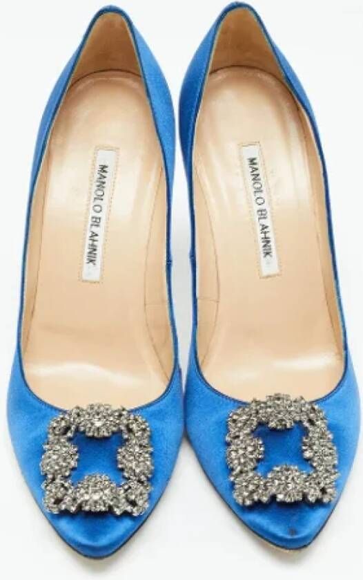 Manolo Blahnik Pre-owned Satin heels Blue Dames