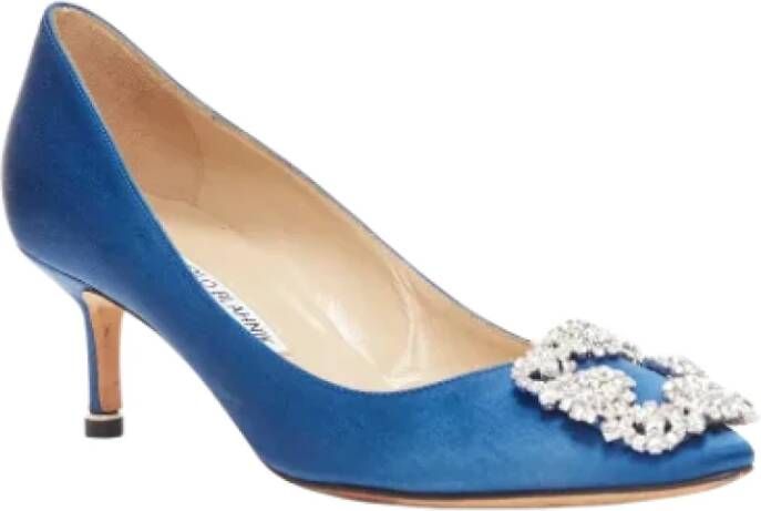 Manolo Blahnik Pre-owned Satin heels Blue Dames