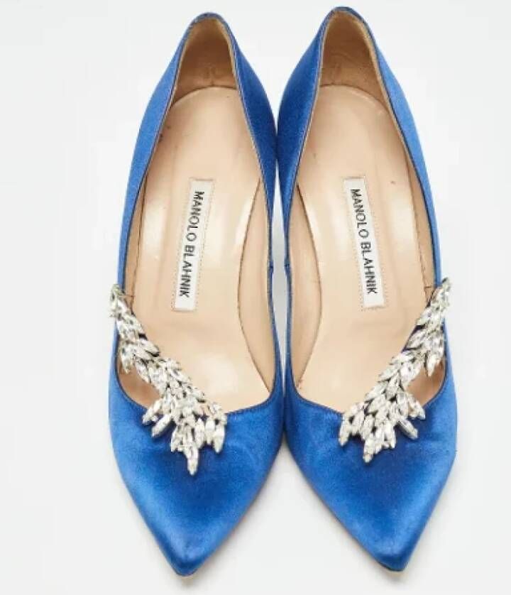 Manolo Blahnik Pre-owned Satin heels Blue Dames