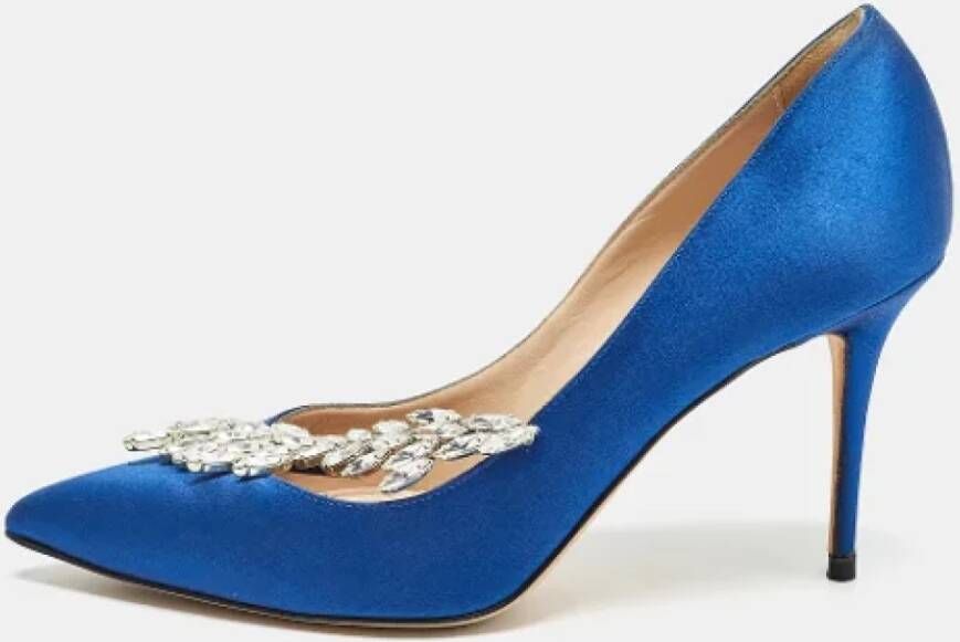 Manolo Blahnik Pre-owned Satin heels Blue Dames