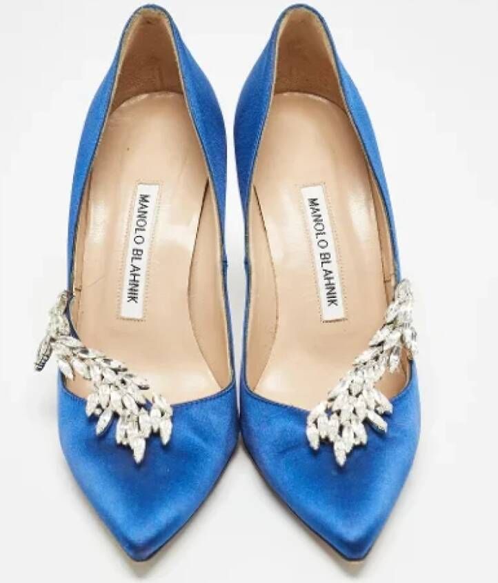 Manolo Blahnik Pre-owned Satin heels Blue Dames