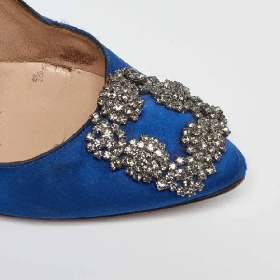 Manolo Blahnik Pre-owned Satin heels Blue Dames