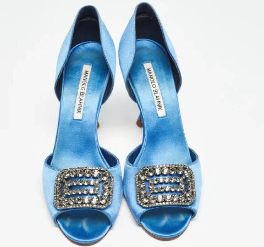 Manolo Blahnik Pre-owned Satin heels Blue Dames