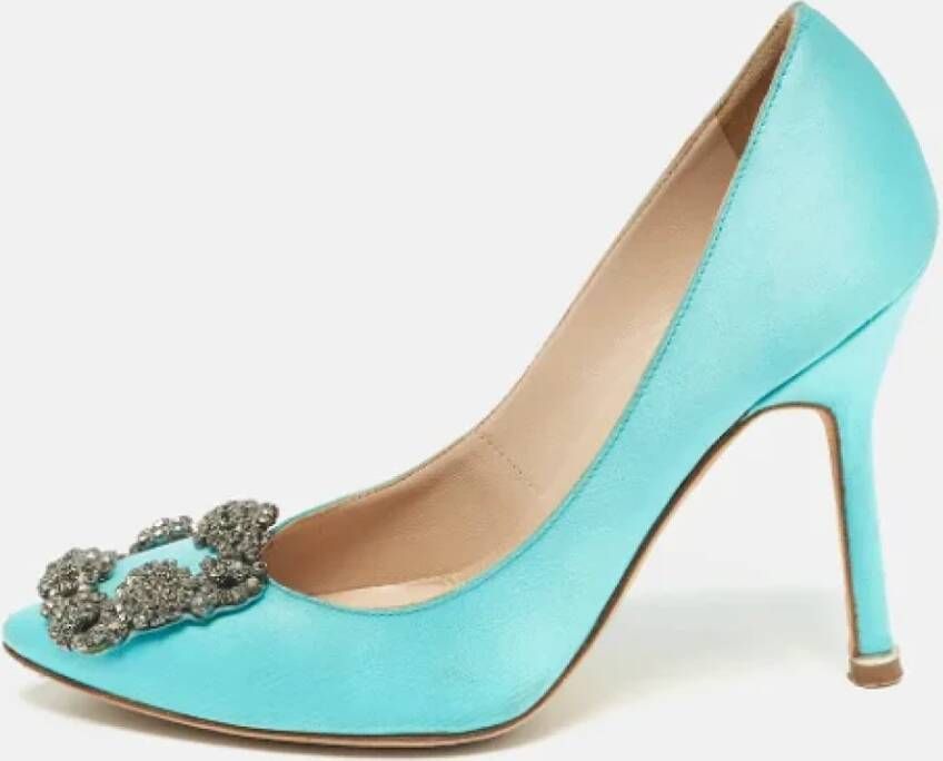 Manolo Blahnik Pre-owned Satin heels Blue Dames