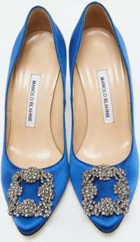 Manolo Blahnik Pre-owned Satin heels Blue Dames