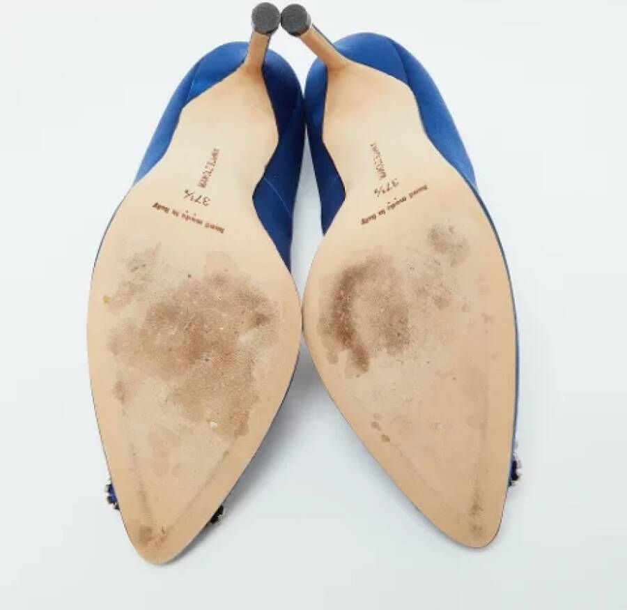 Manolo Blahnik Pre-owned Satin heels Blue Dames