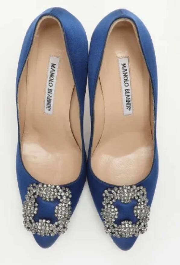 Manolo Blahnik Pre-owned Satin heels Blue Dames