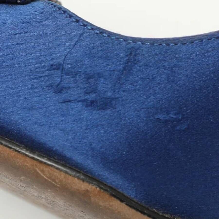 Manolo Blahnik Pre-owned Satin heels Blue Dames