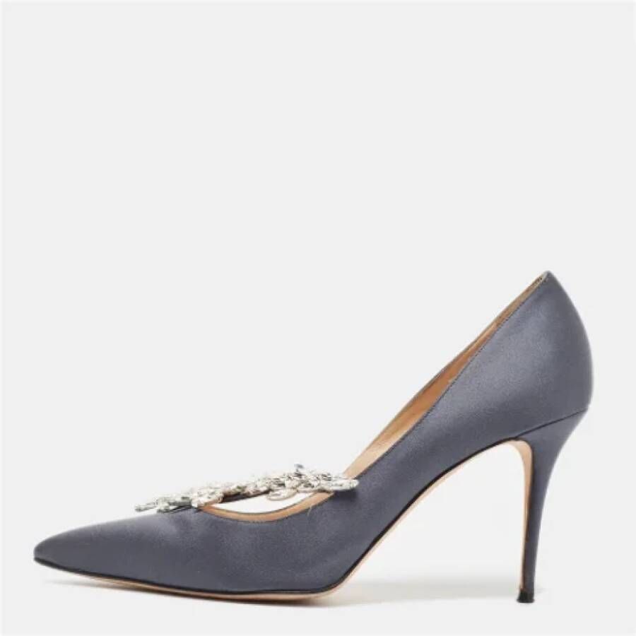 Manolo Blahnik Pre-owned Satin heels Gray Dames