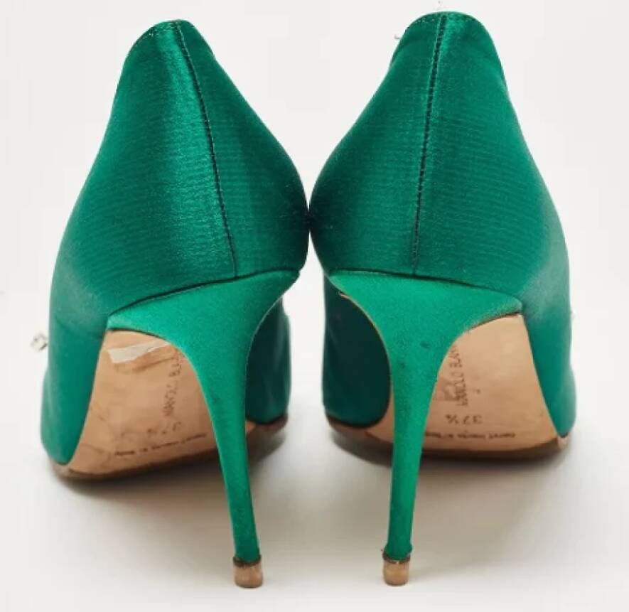 Manolo Blahnik Pre-owned Satin heels Green Dames