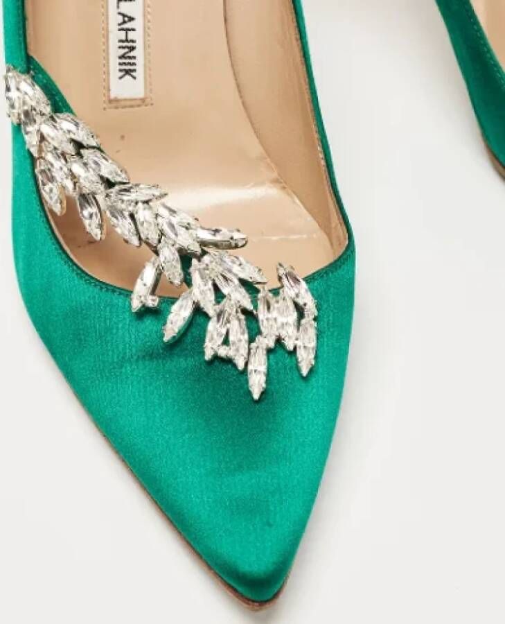 Manolo Blahnik Pre-owned Satin heels Green Dames