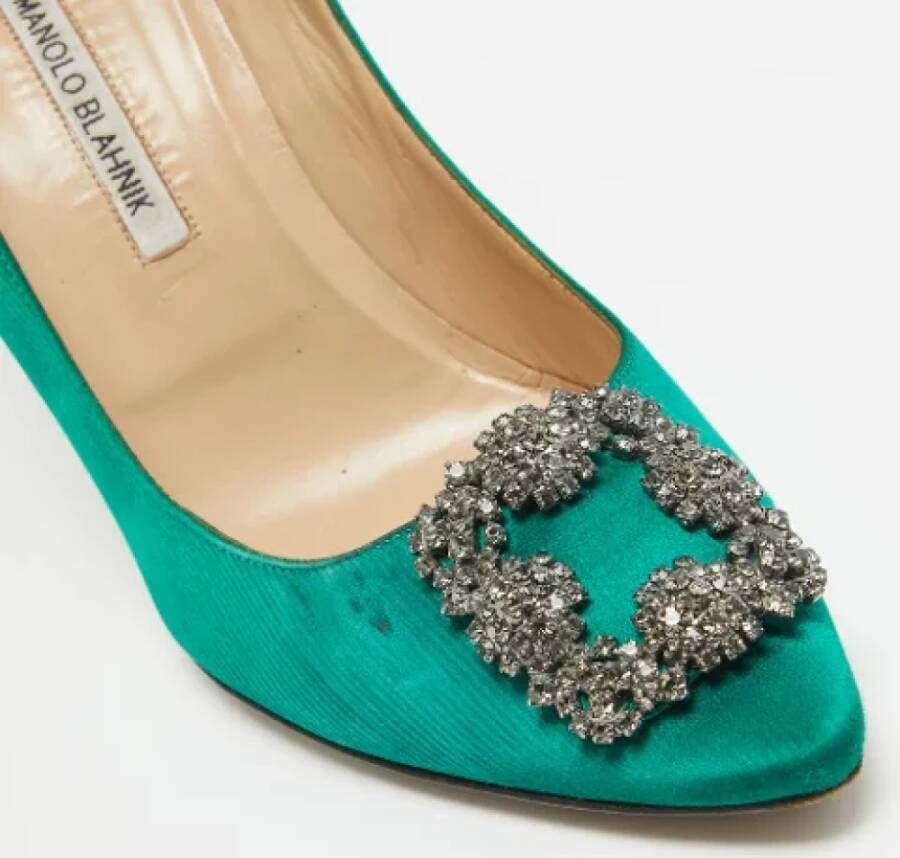 Manolo Blahnik Pre-owned Satin heels Green Dames