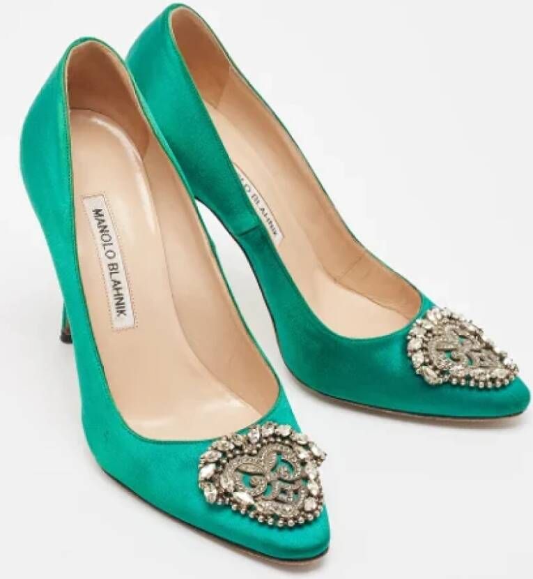 Manolo Blahnik Pre-owned Satin heels Green Dames