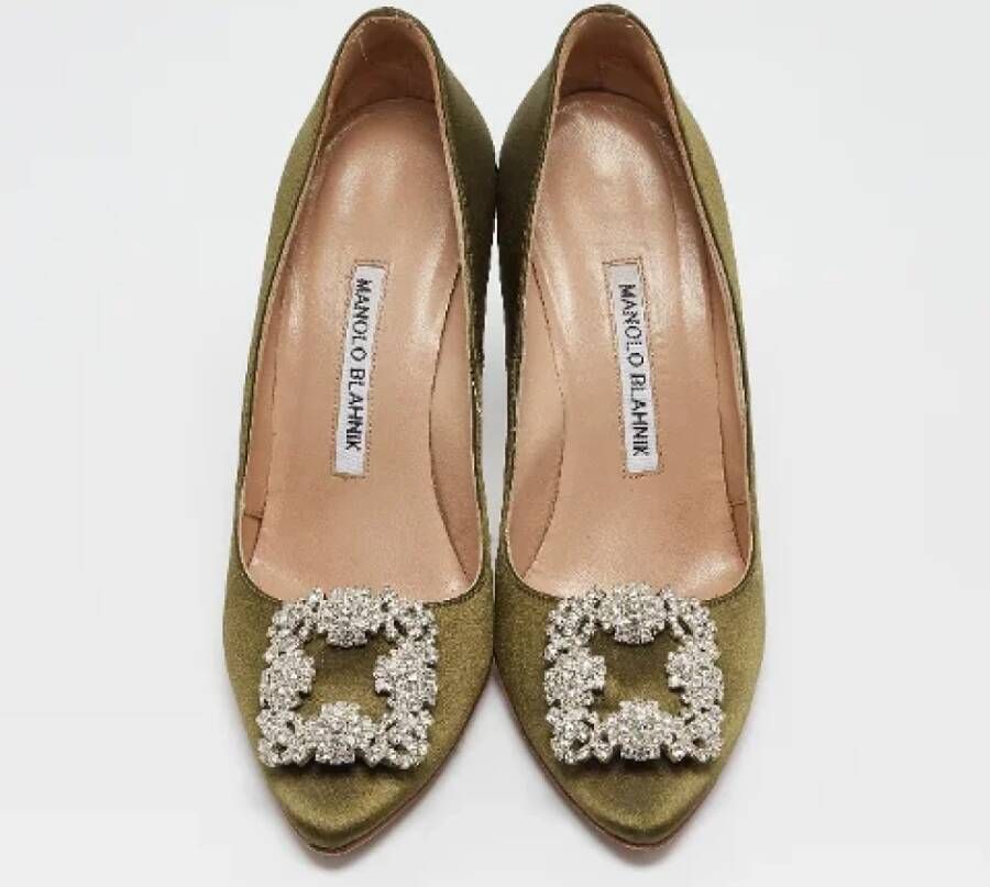 Manolo Blahnik Pre-owned Satin heels Green Dames