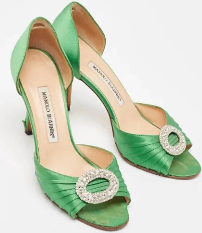 Manolo Blahnik Pre-owned Satin heels Green Dames