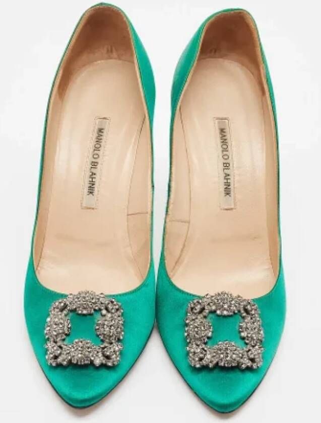 Manolo Blahnik Pre-owned Satin heels Green Dames