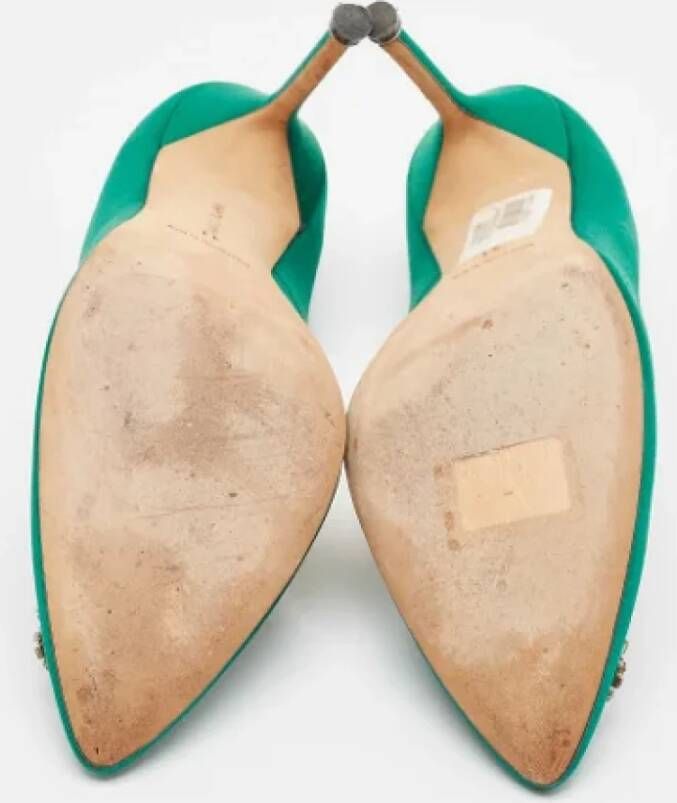 Manolo Blahnik Pre-owned Satin heels Green Dames