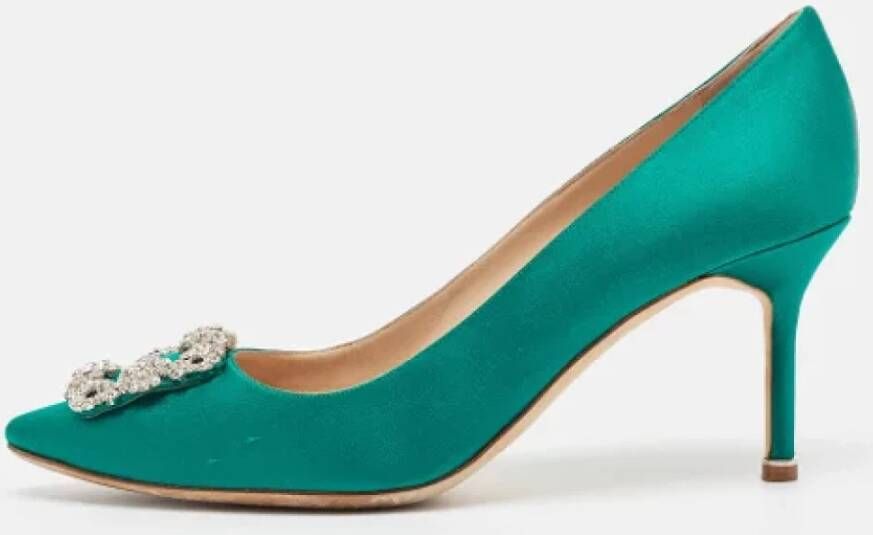 Manolo Blahnik Pre-owned Satin heels Green Dames