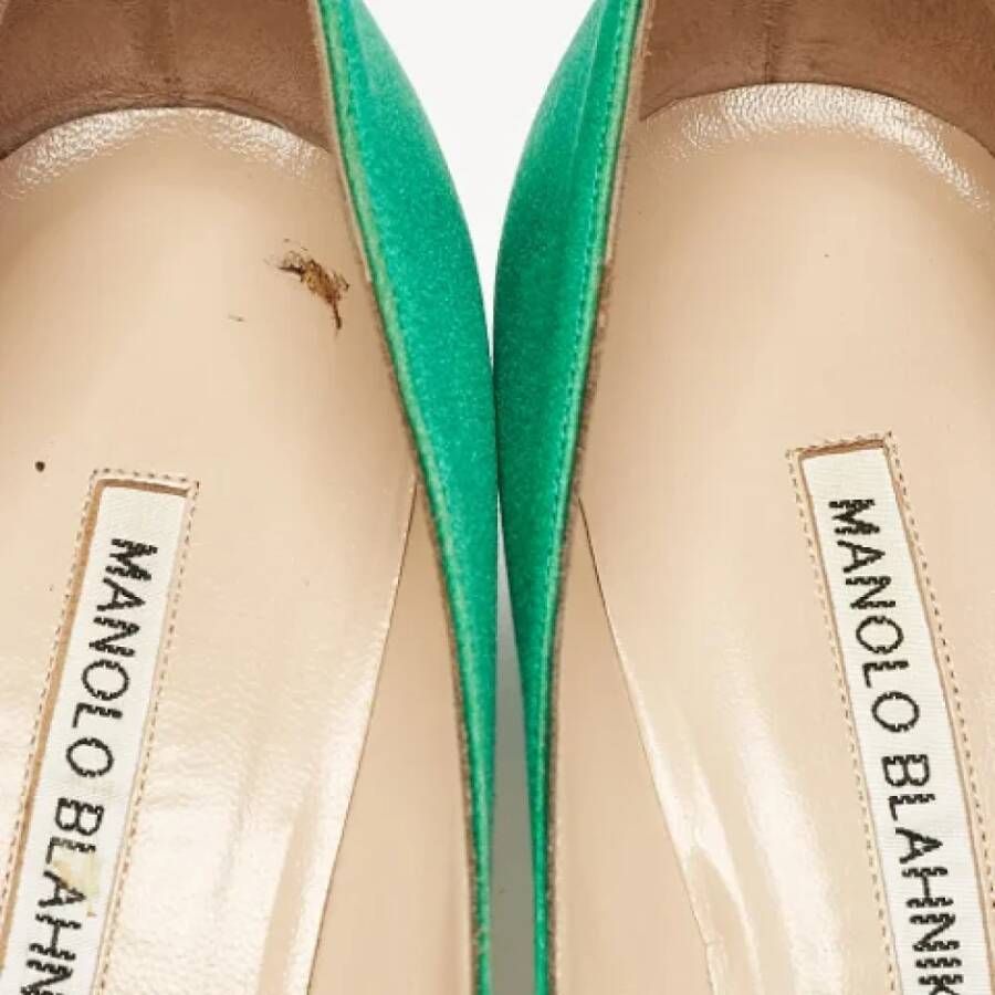 Manolo Blahnik Pre-owned Satin heels Green Dames