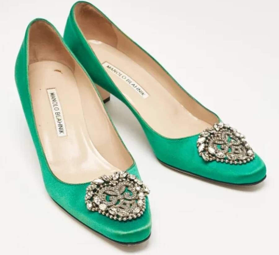 Manolo Blahnik Pre-owned Satin heels Green Dames