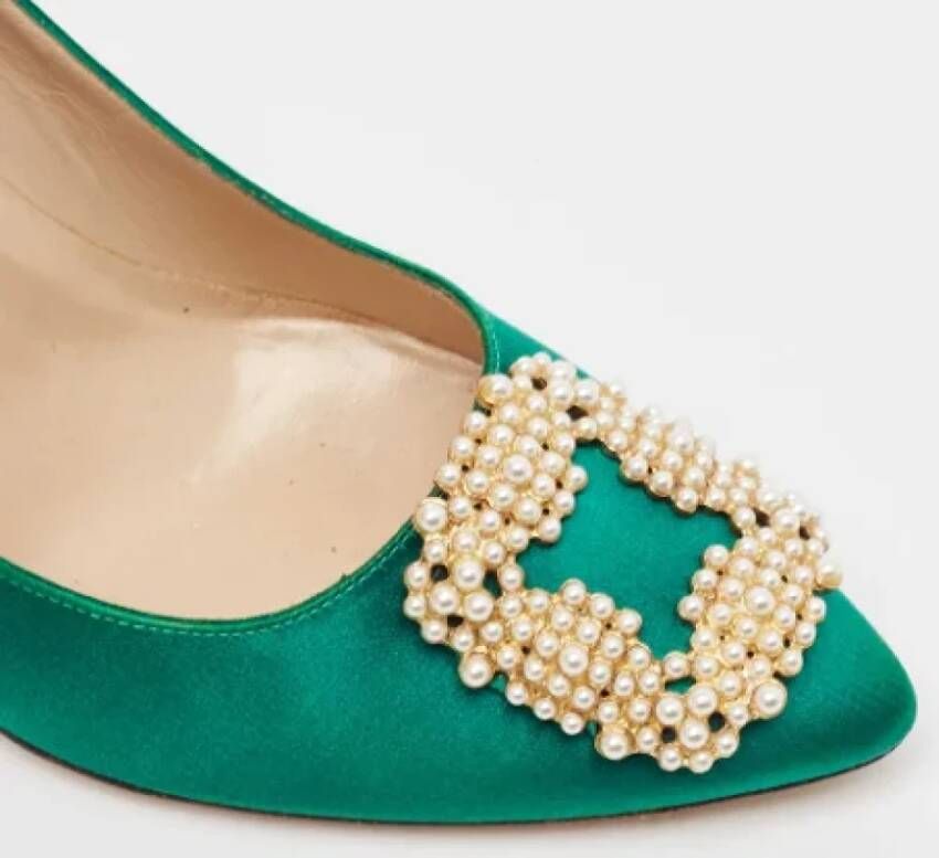 Manolo Blahnik Pre-owned Satin heels Green Dames