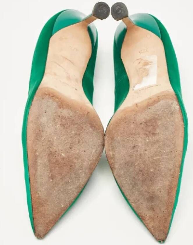 Manolo Blahnik Pre-owned Satin heels Green Dames