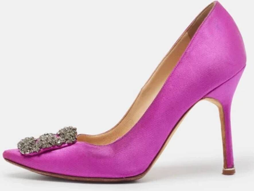 Manolo Blahnik Pre-owned Satin heels Pink Dames