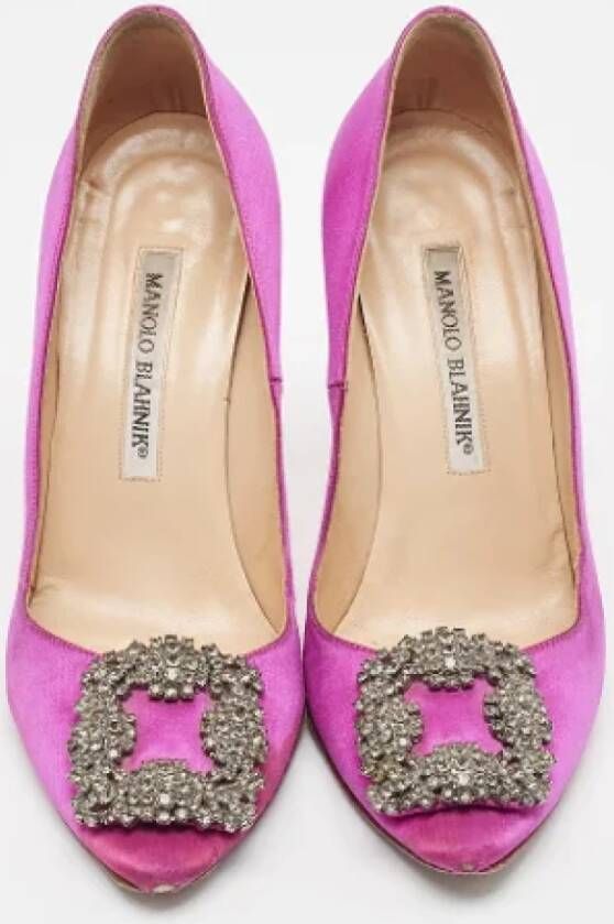 Manolo Blahnik Pre-owned Satin heels Pink Dames