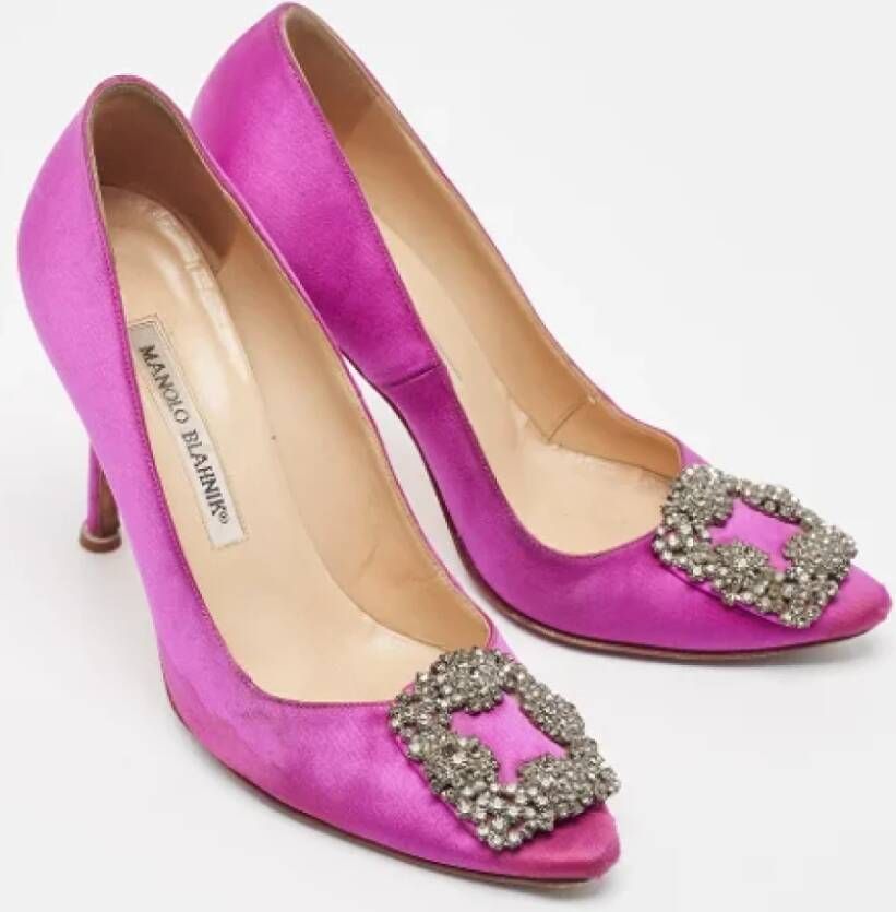 Manolo Blahnik Pre-owned Satin heels Pink Dames