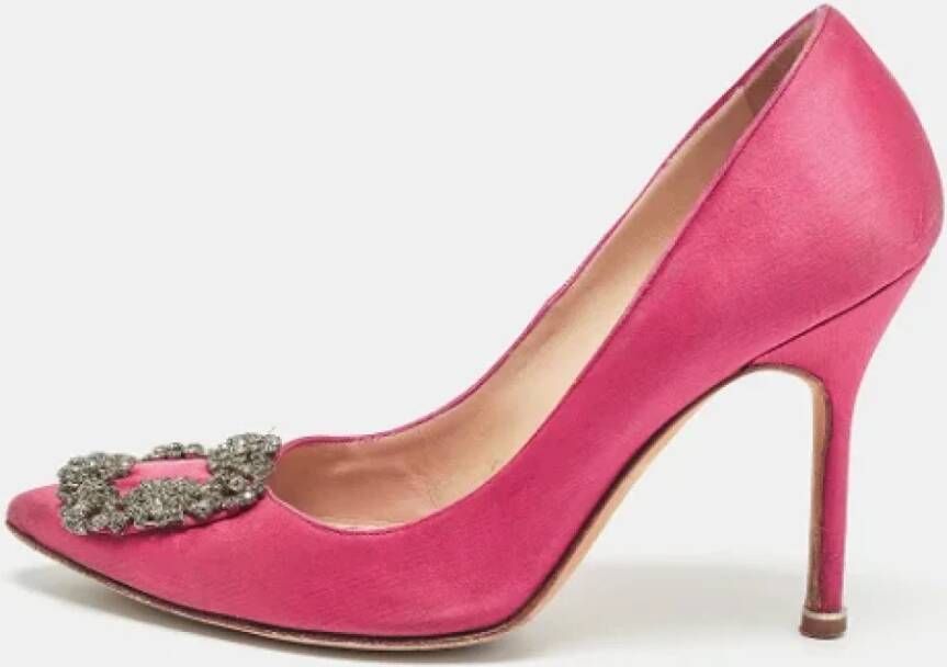 Manolo Blahnik Pre-owned Satin heels Pink Dames