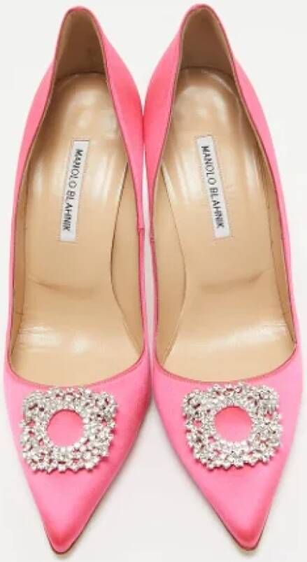 Manolo Blahnik Pre-owned Satin heels Pink Dames