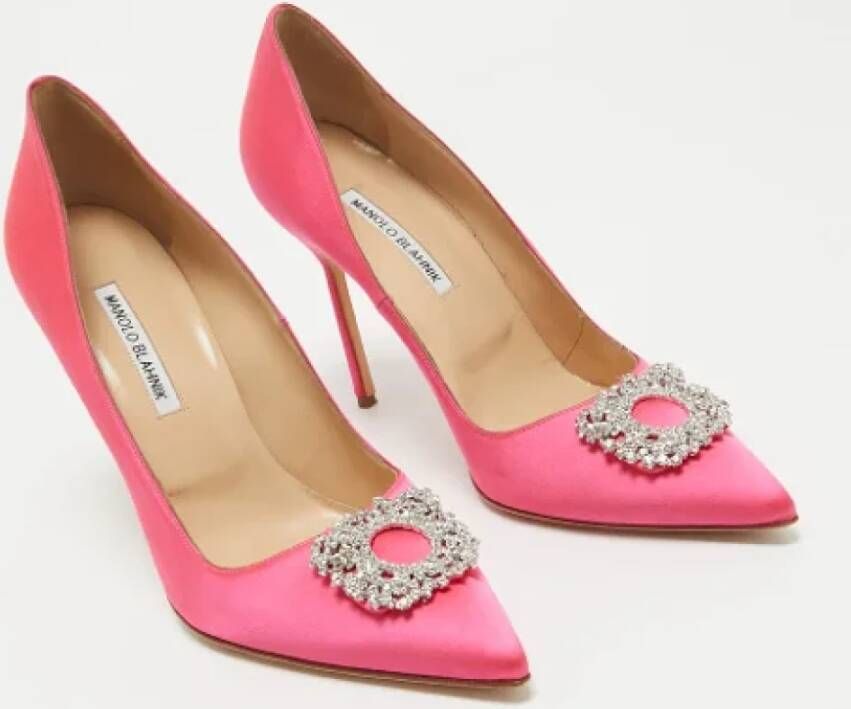 Manolo Blahnik Pre-owned Satin heels Pink Dames