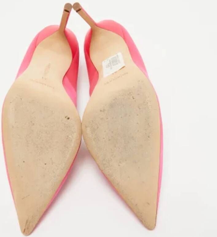 Manolo Blahnik Pre-owned Satin heels Pink Dames