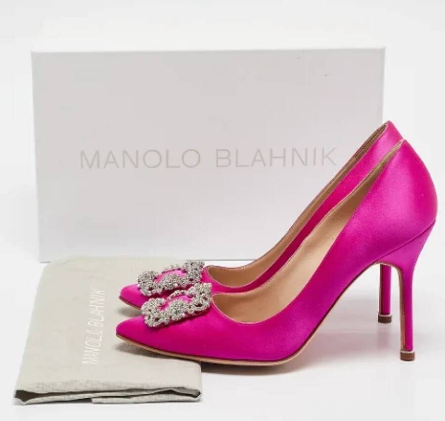 Manolo Blahnik Pre-owned Satin heels Pink Dames