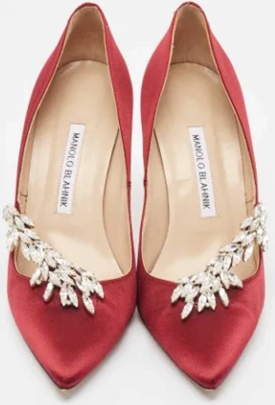 Manolo Blahnik Pre-owned Satin heels Red Dames