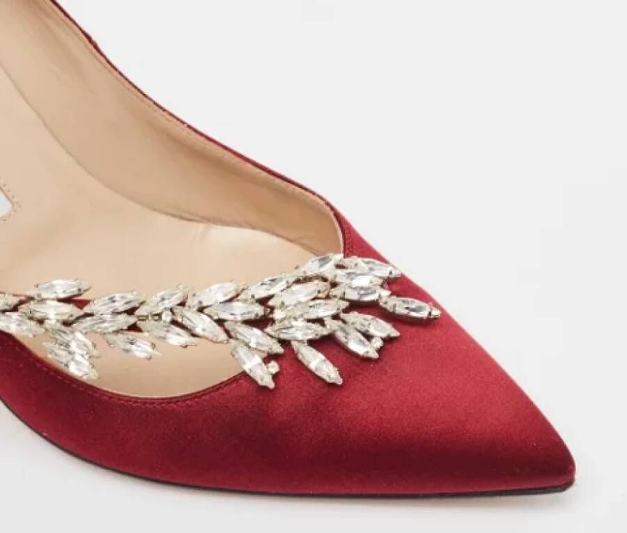 Manolo Blahnik Pre-owned Satin heels Red Dames