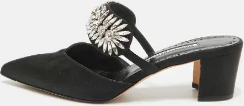 Manolo Blahnik Pre-owned Satin mules Black Dames