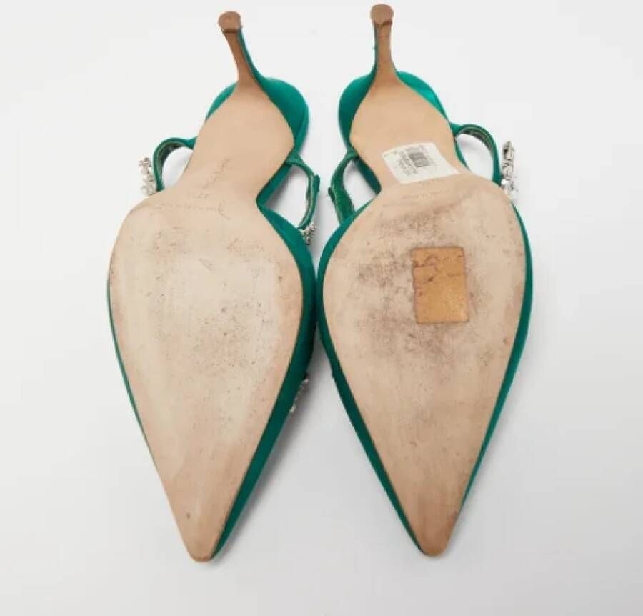 Manolo Blahnik Pre-owned Satin mules Green Dames