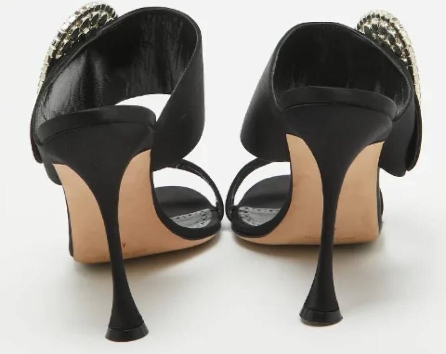 Manolo Blahnik Pre-owned Satin sandals Black Dames