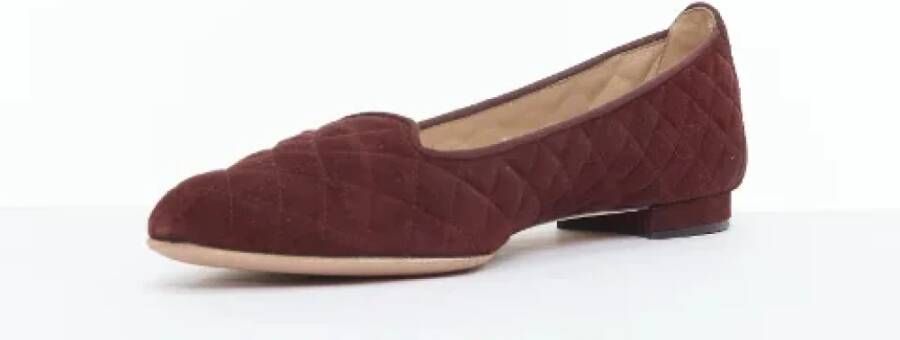 Manolo Blahnik Pre-owned Suede flats Red Dames