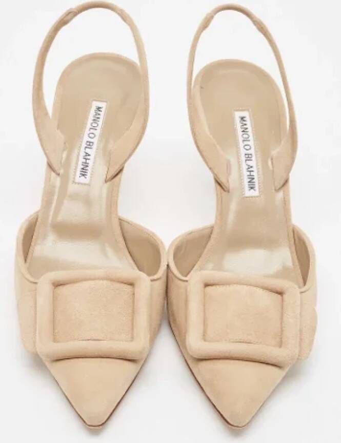 Manolo Blahnik Pre-owned Suede heels Beige Dames