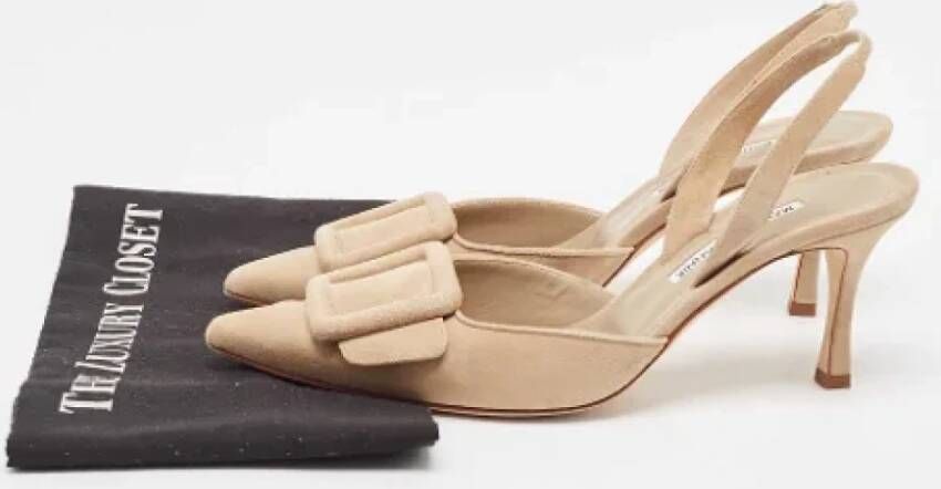 Manolo Blahnik Pre-owned Suede heels Beige Dames